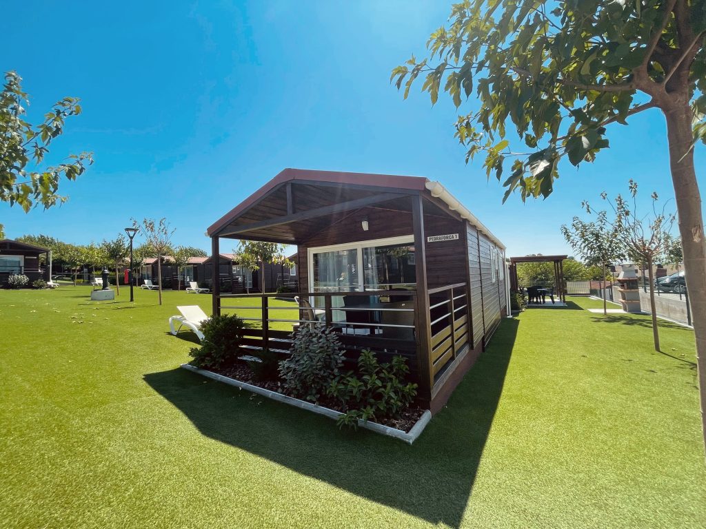 foto exterior bungalow pedraforca